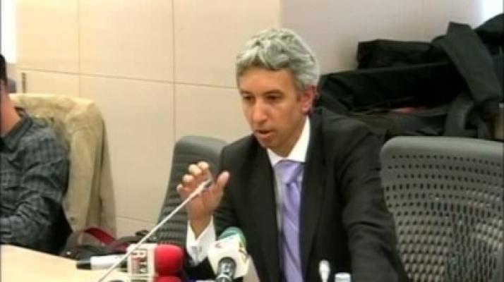 Dan Diaconescu: Guvernanţii nu vor să ne ia banii şi să redeschidă Oltchim